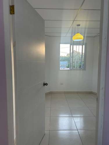 Alquilo apartamento recién construido, excelente ventilación e iluminación listo para entregar 