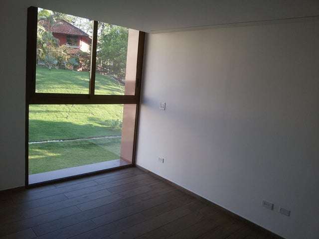 Se vende casa en Clayton Heights GCEA22-7740