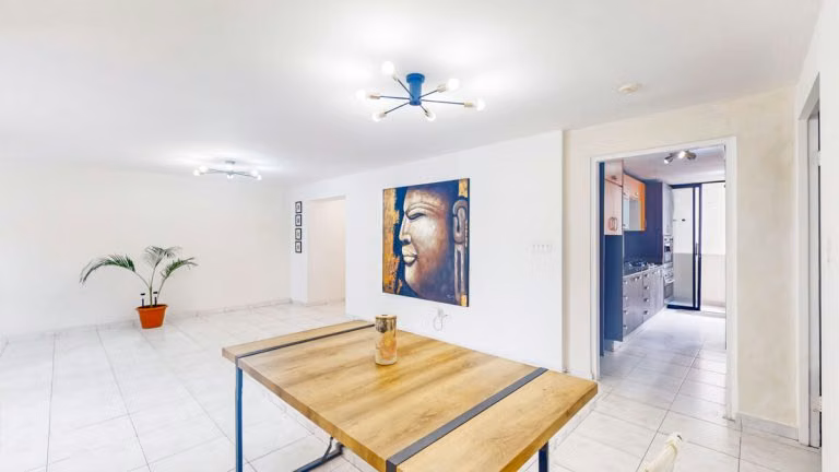 Vendo con hermosa cista, amplio, céntrico apartamento en Paitilla - Imagen 6