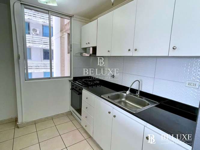 VENTA DE APARTAMENTO AMOBLADO EN VIA ESPAÑA PH PLAZA VALENCIA (8)