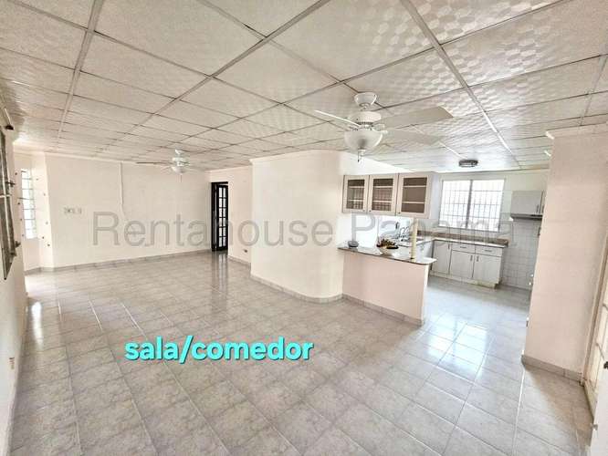 Venta de Casa Remodelada en Villa Lucre 27*2032Mfk - Imagen 4