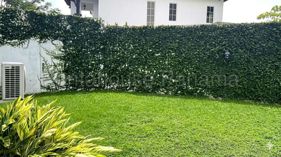 Espectacular Casa Remodelada en Quintas de Versalles | 4 Rec. y Jardín | 26EPP6454 - Imagen 8