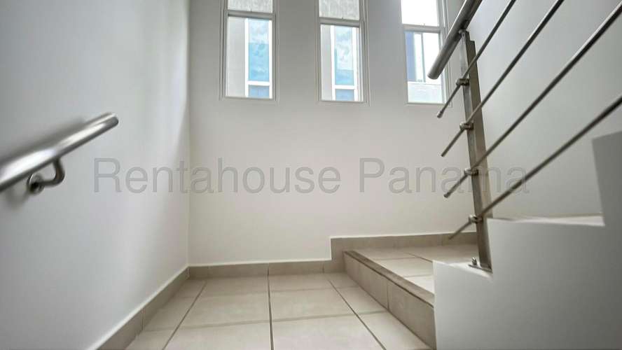 Comoda Casa en Venta con Amplias Amenidades en Brisas del Golf 27*2889Mfk - Imagen 9