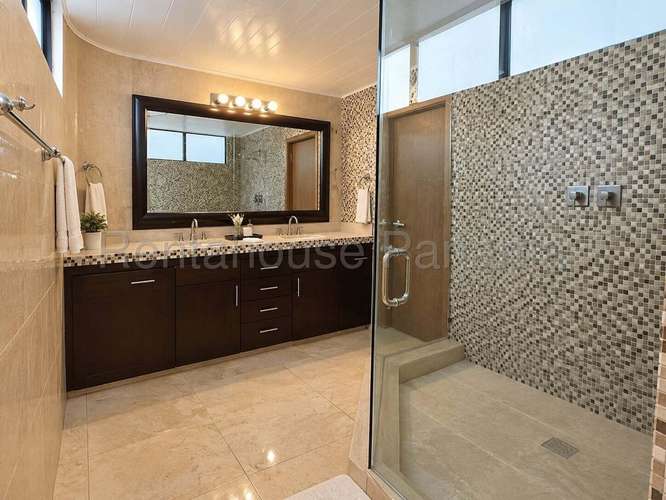 Venta de Apartamento en Avenida Balboa MCD27-2506 - Imagen 8