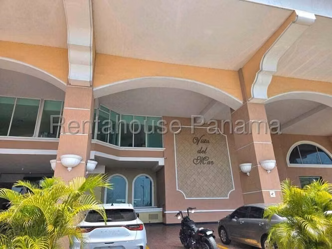 Alquiler de Apartamento Con Hermosa Vista al Mar en Av Balboa 27*2882Mfk