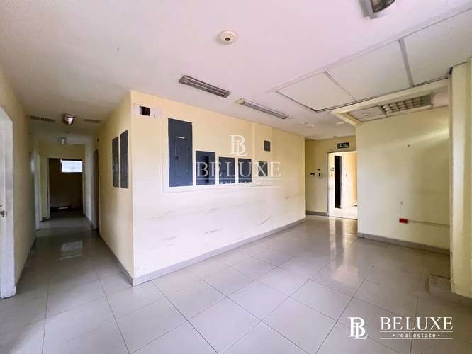 VENTA DE EDIFICIO COMERCIAL COMPLETO EN VIA BRASIL (8)