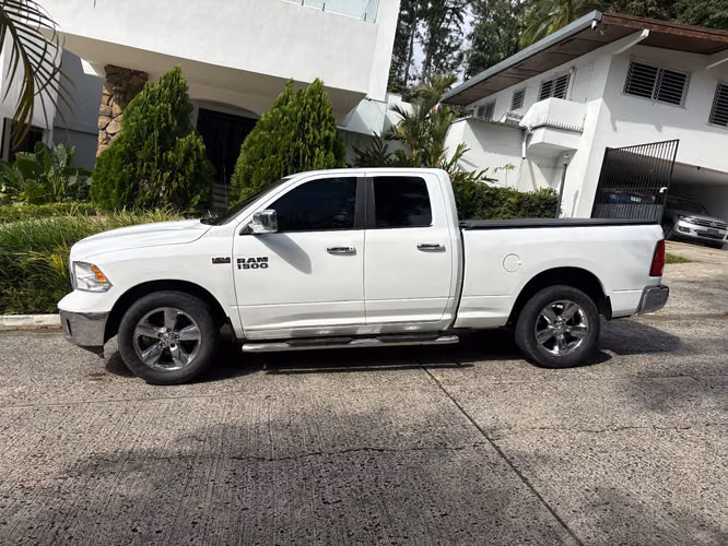 Dodge RAM 1500 5.7L HEMI  - Imagen 4