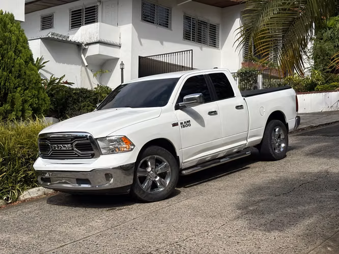 Dodge RAM 1500 5.7L HEMI  - Imagen 3