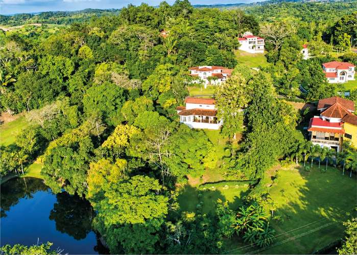 Finca en venta en La Chorrera 150 hectáreas - Imagen 2