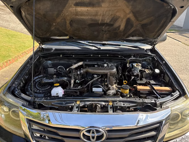 Toyota Hilux Manual 4x4 - Imagen 3