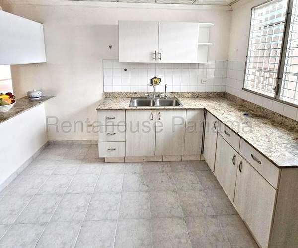 Casa Remodelada en Venta en Villa Lucre KC - Imagen 8