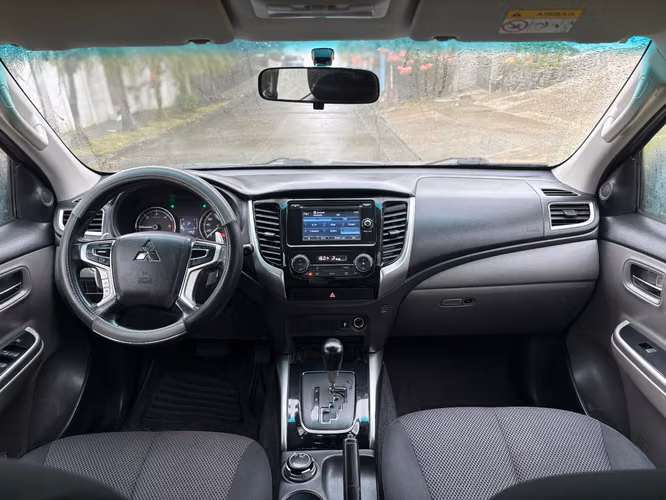 Mitsubishi L200 Automático 4x4  - Imagen 4