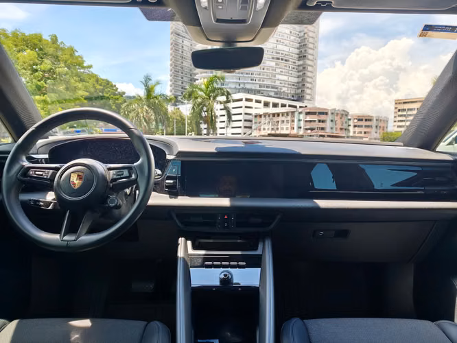 Porsche Macan 4