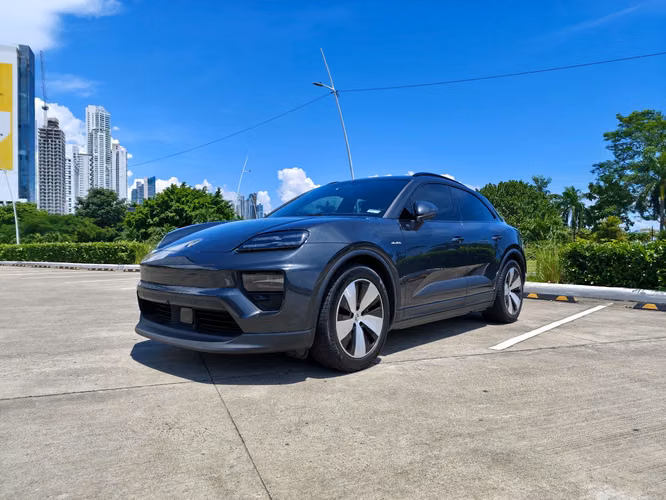 Porsche Macan 4