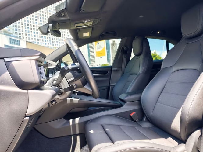 Porsche Macan 4