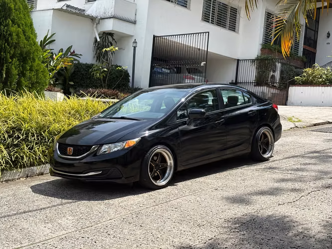 Honda Civic Automático  - Imagen 2