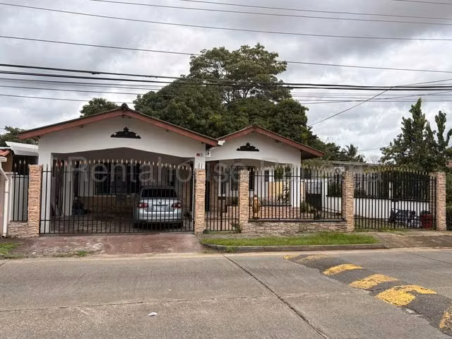 Casa en Alquiler Cerro Viento 27SPCG2767