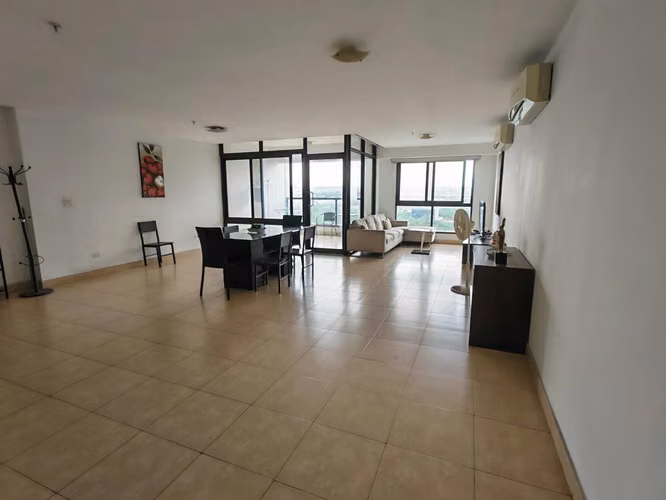 Alquiler Apartamento Semi Amoblado Parque del Mar  - Imagen 3