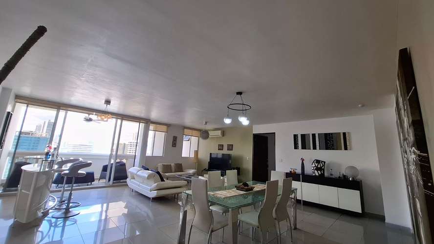 ALQUILER DE APARTAMENTO EN OBARRIO | 190 m² | 3 RECAMÁRAS | 5 BAÑOS, BALCÓN | VISTA PANORAMICA $2,200 /MES