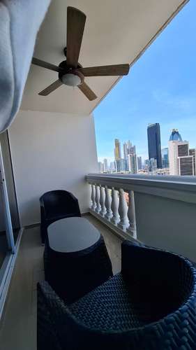 ALQUILER DE APARTAMENTO EN OBARRIO | 190 m² | 3 RECAMÁRAS | 5 BAÑOS, BALCÓN | VISTA PANORAMICA $2,200 /MES