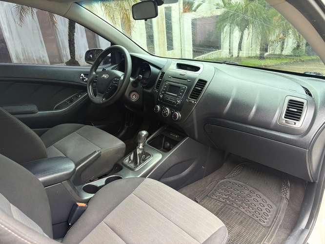 Kia Cerato Manual  - Imagen 5