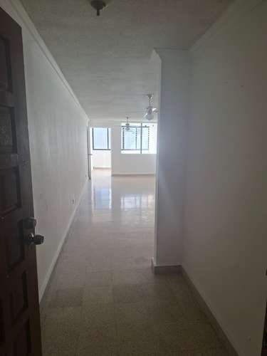  ALQUILO AMPLIO APARTAMENTO FRENTE AL METRO DE VÍA ARGENTINA – 96 m²  - Imagen 8