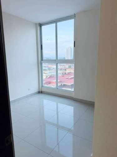 Alquiler de Apartamento en PH San Roque, Via España