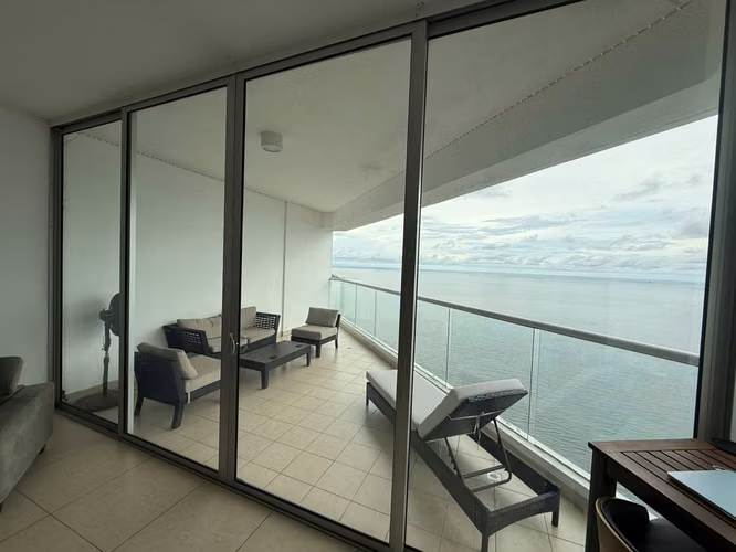 ALQUILER DE APARTAMENTO EN BALBOA PH RIVAGE 141M2 DISP 1 NOV JP - Imagen 3