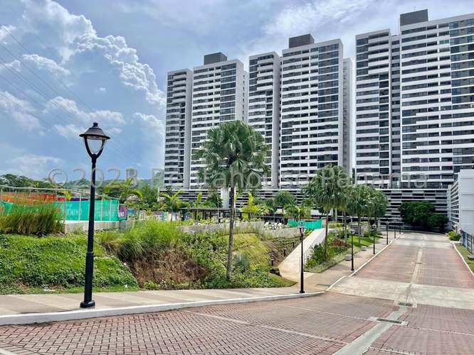 263542. Se vende apartamento 113.82m, 3 recámaras, 2 baños, 2 parkings, CBE