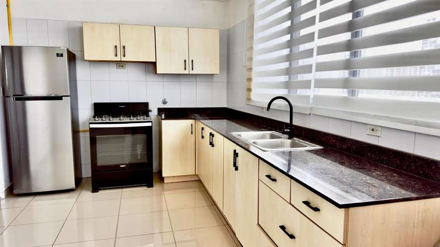 ! Apartamento en San Francisco I con balcón y vista al mar - Imagen 10