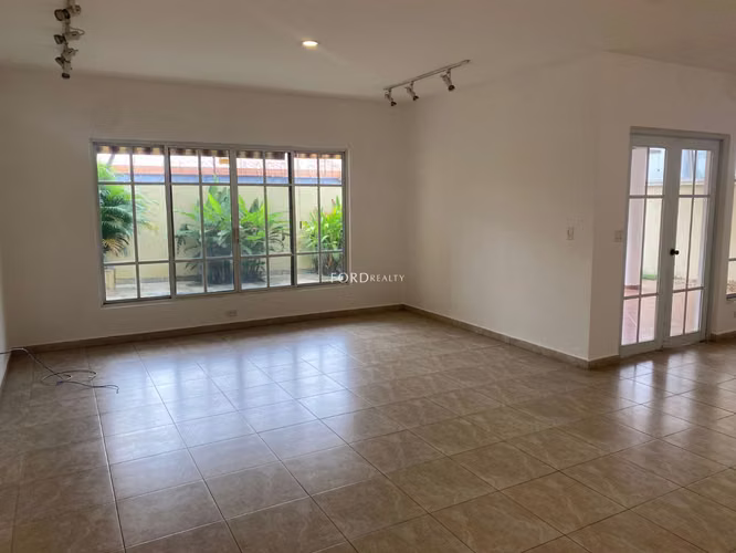 Alquiler | Casa Palmeras del Este – Costa del Este RDA