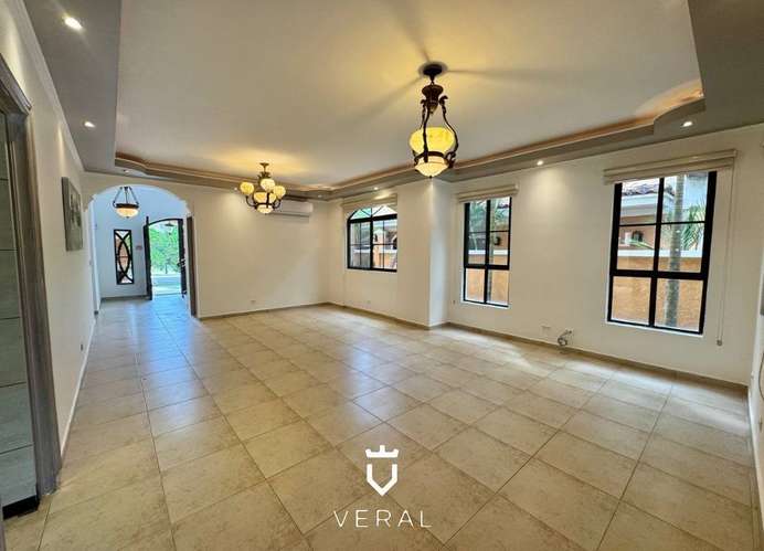Venta de Casa con piscina en Clayton - Clayton Village (MM) - Imagen 5