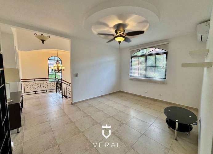 Venta de Casa con piscina en Clayton - Clayton Village (MM) - Imagen 9