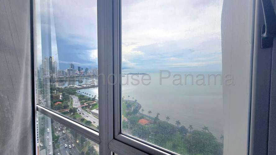 Apartamento en Venta en Avenida Balboa con Vista al Mar KC - Imagen 12