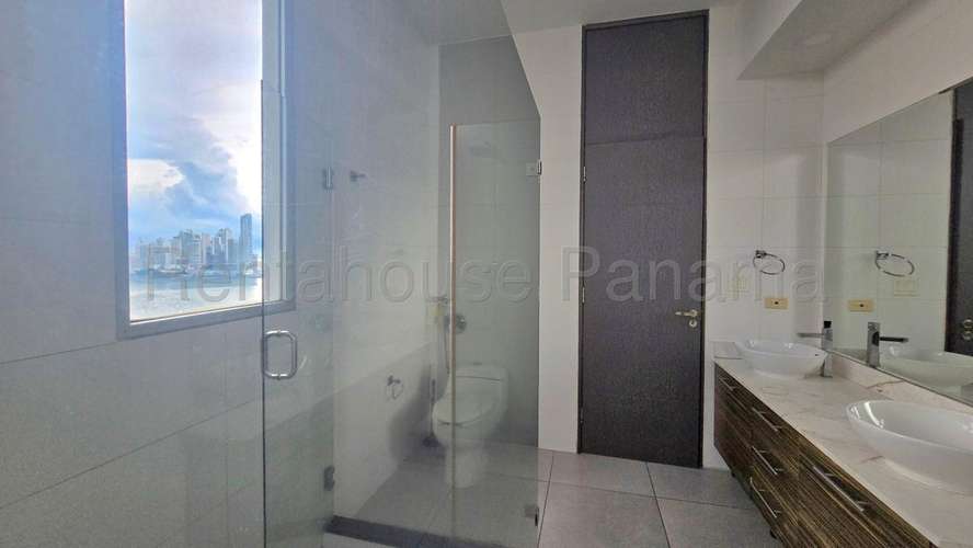 Apartamento en Venta en Avenida Balboa con Vista al Mar KC - Imagen 15