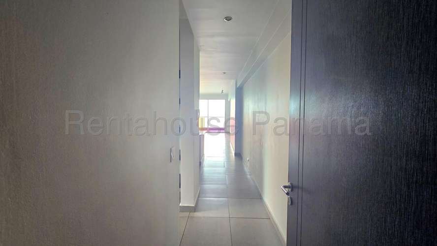 Apartamento en Venta en Avenida Balboa con Vista al Mar KC - Imagen 1