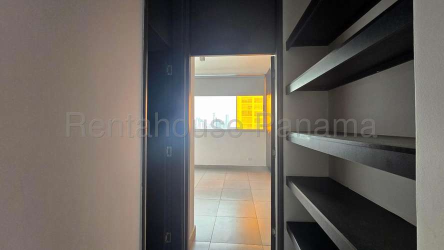Apartamento en Venta en Avenida Balboa con Vista al Mar KC - Imagen 16