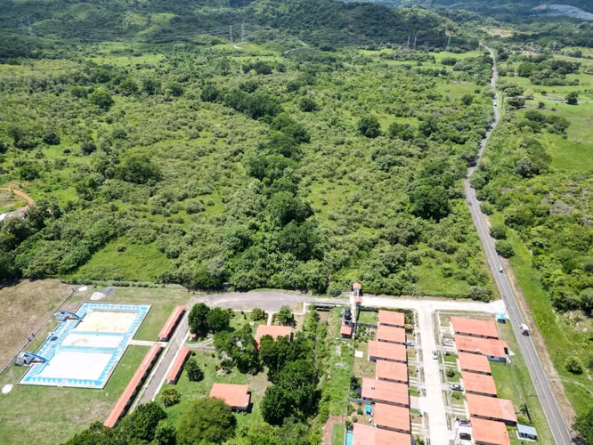 Venta de Terreno en Bejuco, Chame, 3.5 hectáreas - Imagen 2