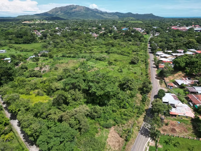 Venta de Terreno en Bejuco, Chame, 7 hectáreas - Imagen 2