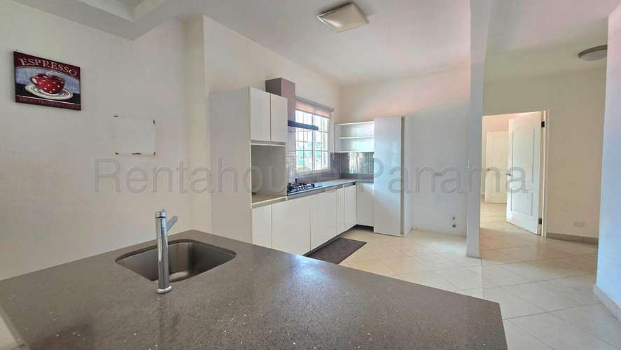 Casa Remodelada en Venta en Betania KC - Imagen 7