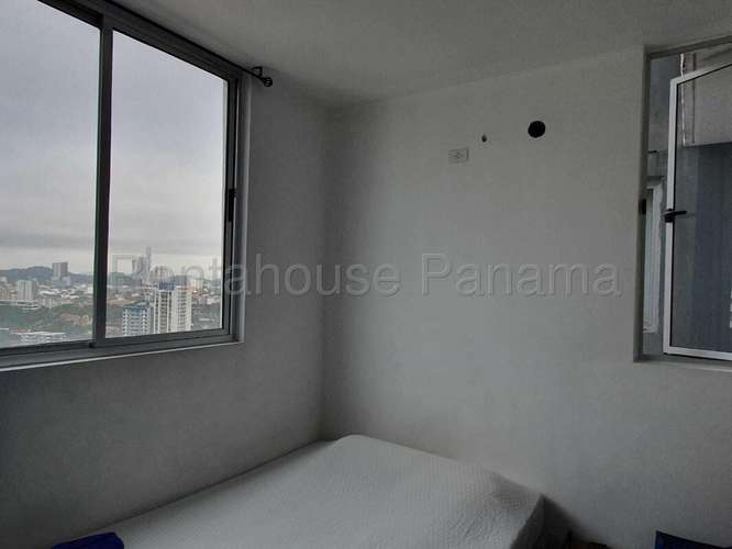 Vendo Apartamento en Pueblo Nuevo LC27-2772