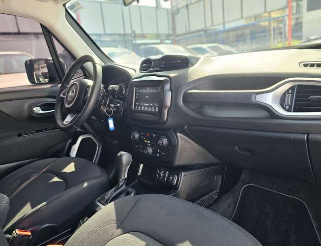 Jeep Renegade Sport 2022 - Imagen 10