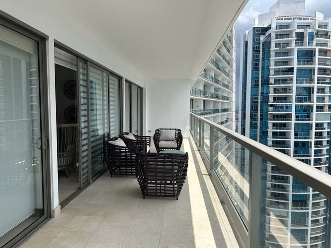 Vendo apartamento amueblado en Punta Pacífica  - Imagen 2