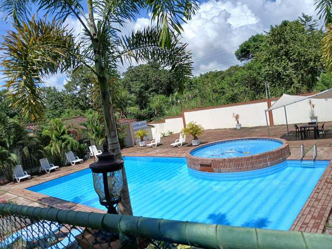 CASA 2R2.5B2P AMOBLADO LUJOSO EN FRENTE ESCUELA ISP BRISAS DE GOLF 1500 - Imagen 15