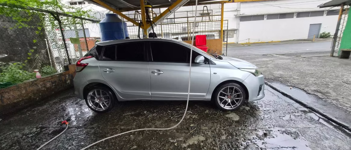 Vendo yaris 2016, manual, un solo dueño. Todo perfecto con mantenimiento al dia.  - Imagen 9