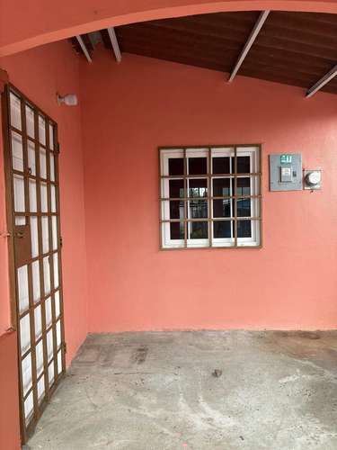 Alquilo casa Bda. La Pradera 1era Etapa La Chorrera por solo $270.00 mensual