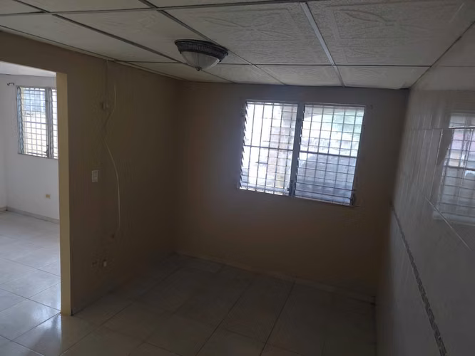 Venta de casa en Las Cumbres - Imagen 3