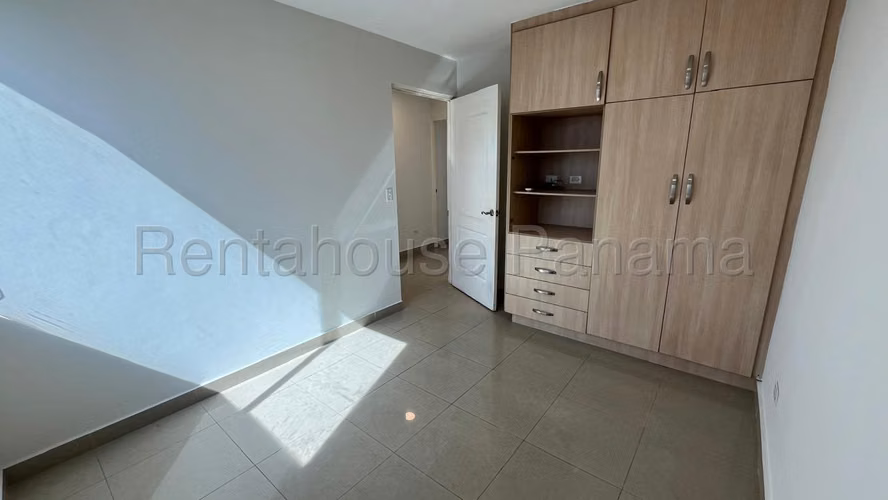 Apartamento en Alquiler en Chanis 27jack2246