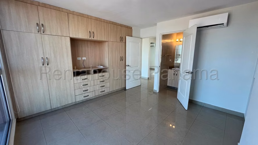 Apartamento en Alquiler en Chanis 27jack2246