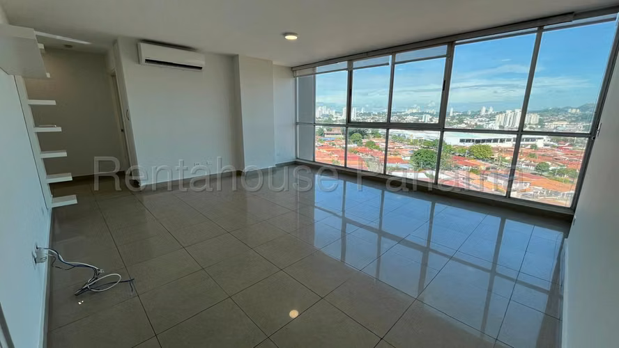 Apartamento en Alquiler en Chanis 27jack2246